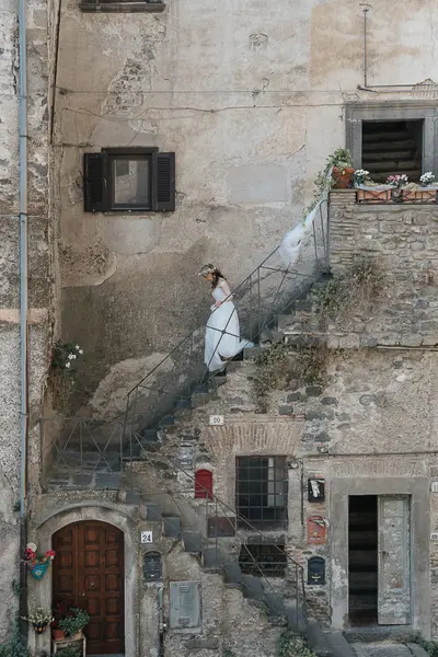 Wedding photoshoot in Rome by Luigi O