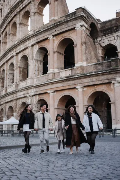 Family photoshoot in Rome by Yana V