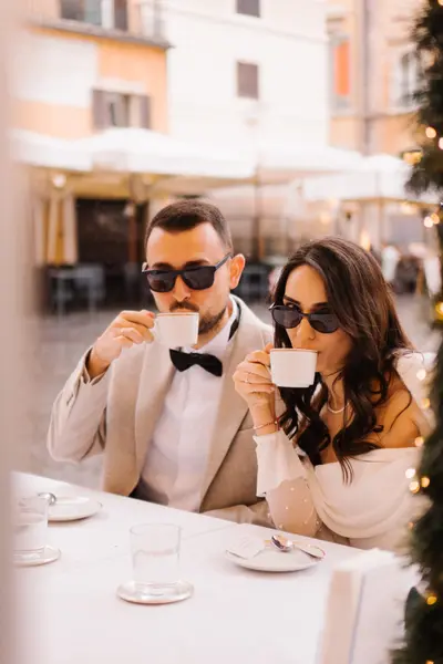Elopement photoshoot in Rome by Yana V