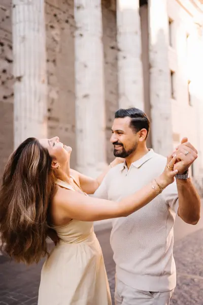 Couples photoshoot in Rome by Yana V