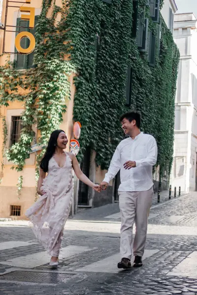 Couples photoshoot in Rome by Yana V