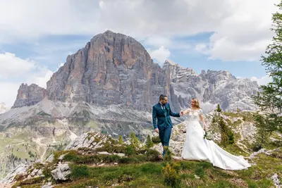 Wedding photoshoot in the Dolomites by Brunetto Z