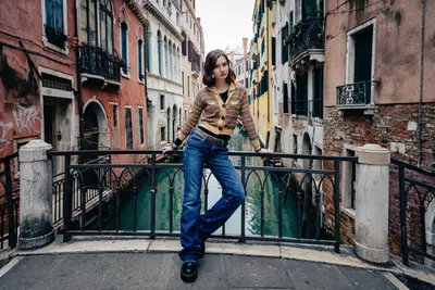 Solo Portrait photoshoot in Venice by Brunetto Z