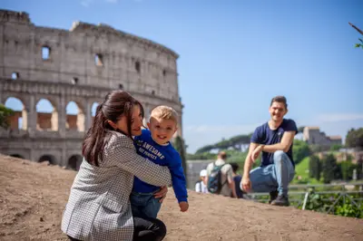 Family photoshoot in Rome by Faith B