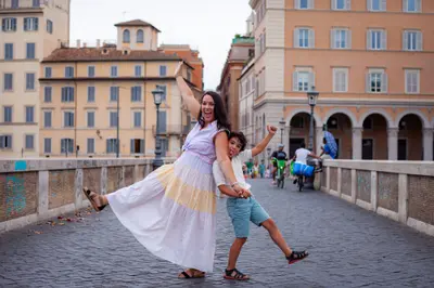 Family photoshoot in Rome by Faith B