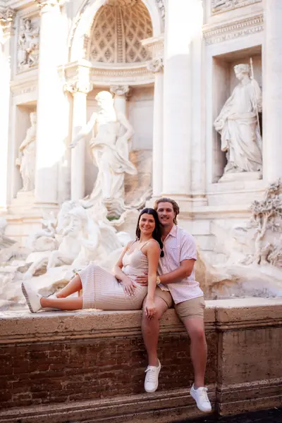 Couples photoshoot in Rome by Faith B