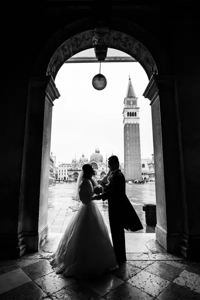 Elopement photoshoot in Venice by Marco M