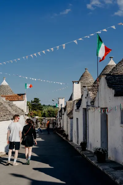 Couples photoshoot in Alberobello by Mirko A