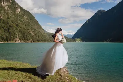 Wedding photoshoot on Lake Como by Fabrizio A