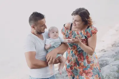 Family photoshoot on Lake Como by Fabrizio A