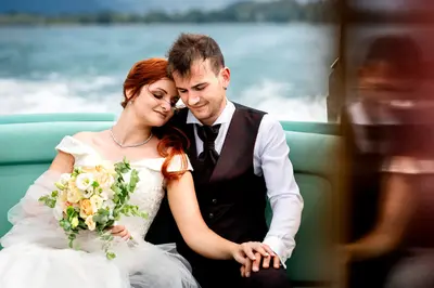 Wedding photoshoot on Lake Como by Magda M
