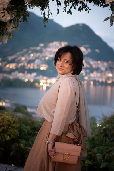 Birthday photoshoot on Lake Como by Adamo M