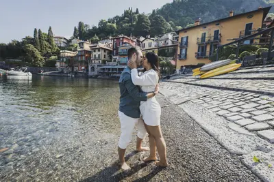 Engagement photoshoot on Lake Como by Gianluca M