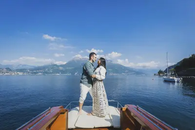 Engagement photoshoot on Lake Como by Gianluca M