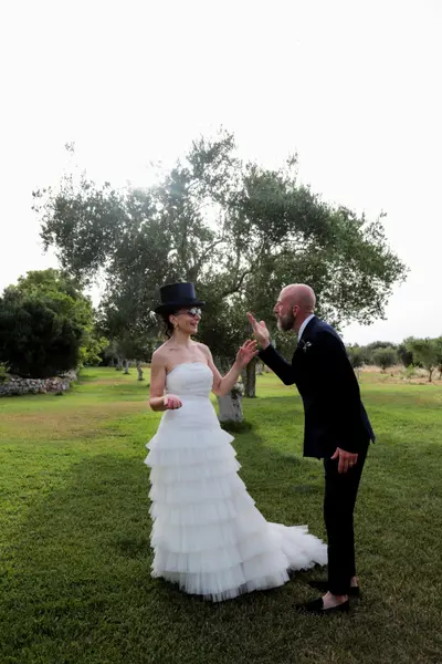 Wedding photoshoot in Polignano a Mare by Dalila G