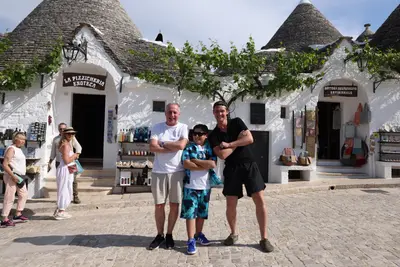 Family photoshoot in Alberobello by Dalila G