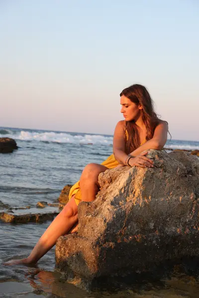 Engagement photoshoot in Polignano a Mare by Dalila G