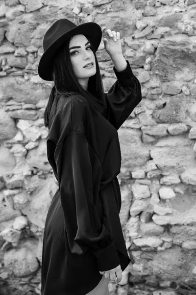 Solo Portrait photoshoot in Pizzo by Valerio V