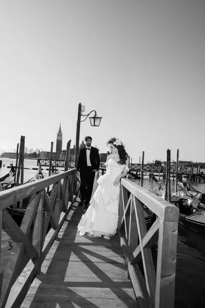 Honeymoon photoshoot in Venice by Gianmarco V