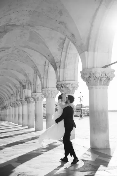 Honeymoon photoshoot in Venice by Gianmarco V