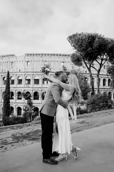 Elopement photoshoot in Rome by Georgiana A