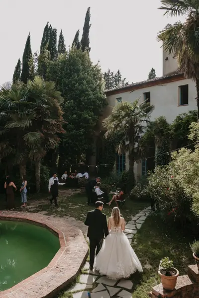 Wedding photoshoot in Val d'Orcia by Georgiana A