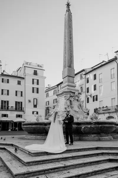 Elopement photoshoot in Rome by Georgiana A