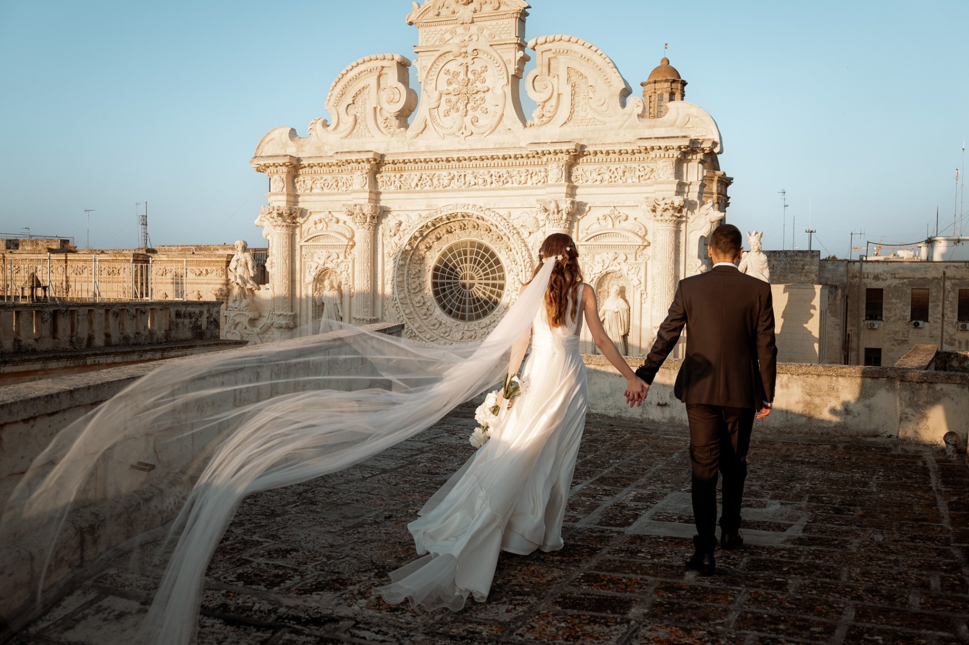 Photo by Luigi Pizzolo